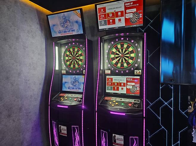 - 내부로 들어가면 룰렛 이벤트를 체험할 수 있다