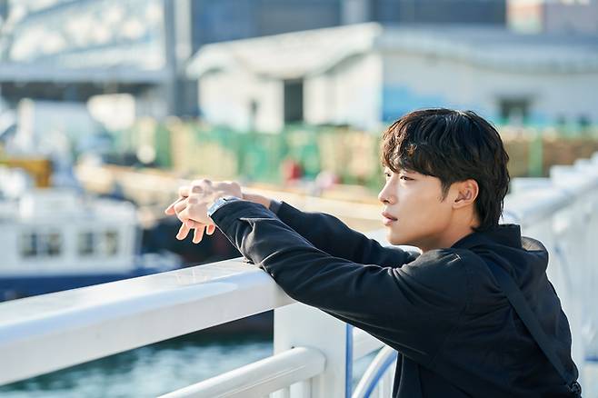 넷플릭스 오리지널 드라마 ‘Mr. 플랑크톤’에서 해조 역을 연기한 배우 우도환 출연장면. 사진 넷플릭스