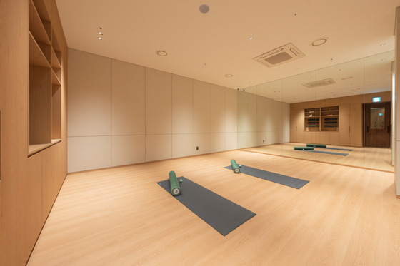 Weave Suites - Sunyu Parkside's Yoga Studio on the first basement floor [WEAVE LIVING]