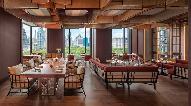 더 리츠칼튼 방콕은 다양한 미식의 천국이기도 하다. 사진은 릴리스.