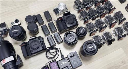 A씨가 촬영에 동원한 카메라 장비 [경기남부경찰청 제공. 재판매 및 DB 금지]