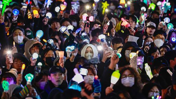 지난 7일 '탄핵 집회'에서 20대 남성의 참여율이 과거에 비해 현저히 낮아진 것으로 분석됐다