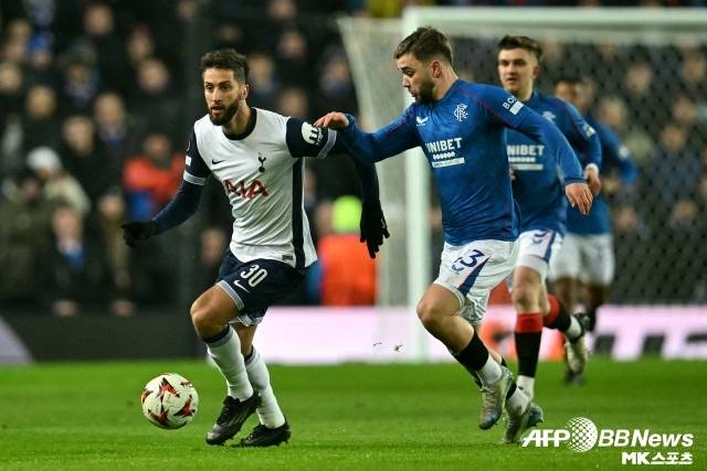 결국 토트넘과 레인저스의 전반전은 헛심 공방 끝 0-0으로 마무리됐다. 사진(글래스고 스코틀랜드)=AFPBBNews=News1