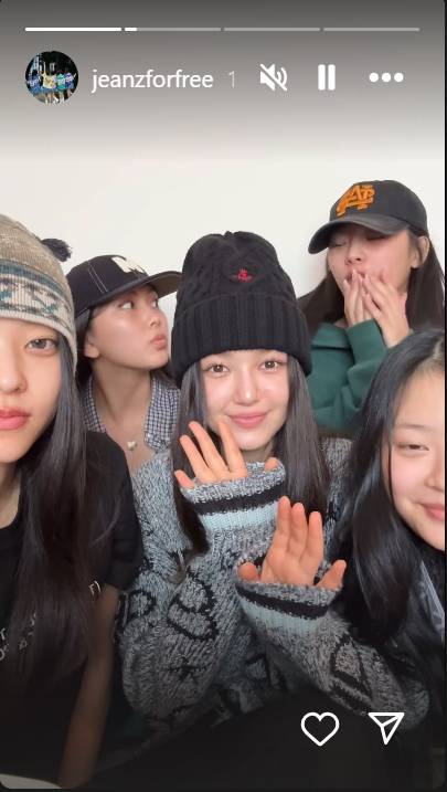 그룹 '뉴진스' 멤버들이 여의도 집회에 참여하는 팬덤 '버니즈'와 K팝 팬을 위해 먹거리를 준비했다./사진=뉴진스 인스타그램 캡처