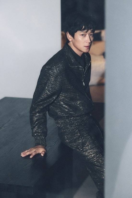 배우 강동원/AA그룹