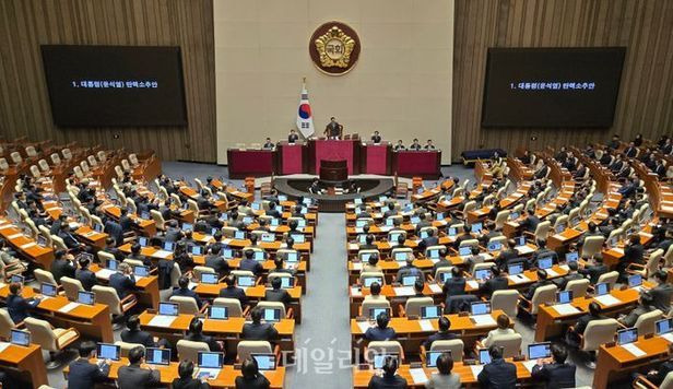 지난 14일 오후 국회 본회의에서 윤석열 대통령 2차 탄핵소추안이 상정되고 있다. ⓒ데일리안 홍금표 기자