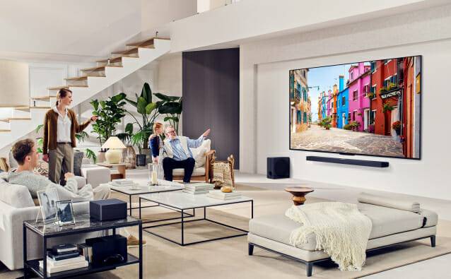 무선 AV 전송 솔루션을 탑재한 'LG QNED evo'(사진=LG전자)