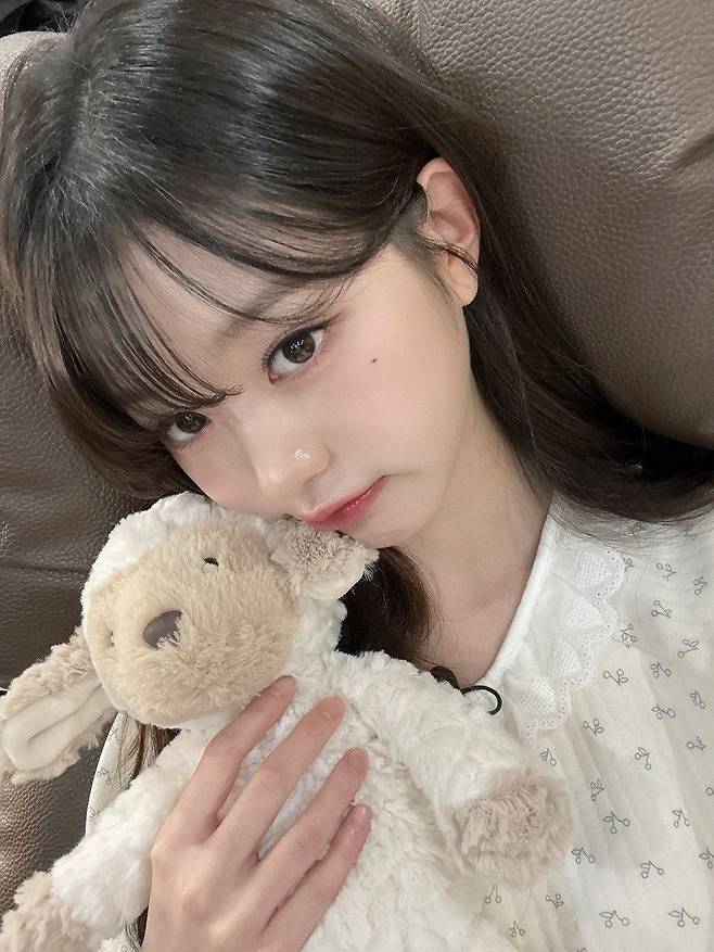 IMG_8810.jpeg 장원영 셀카 ㄷㄷ