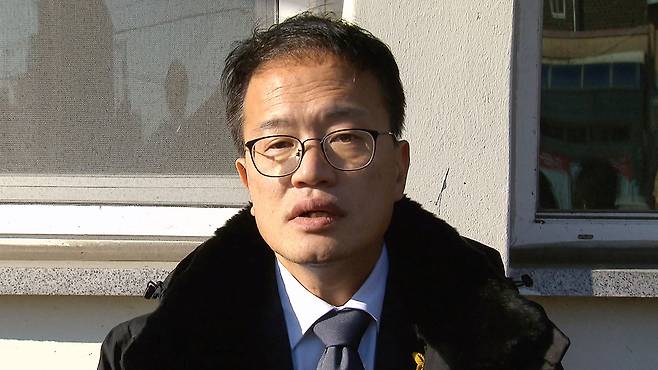 명태균 씨 접견 후 인터뷰하는 박주민 의원 2024.12.17