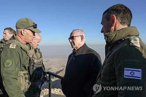 시리아 영토인 헤르몬산 정상을 방문한 베냐민 네타냐후 이스라엘 총리 [UPI=연합뉴스 자료사진 재판매 및 DB금지]