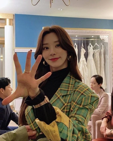 download.png 이주빈 주먹관련 비하인드.JPG 이주빈 주먹관련 비하인드.JPG