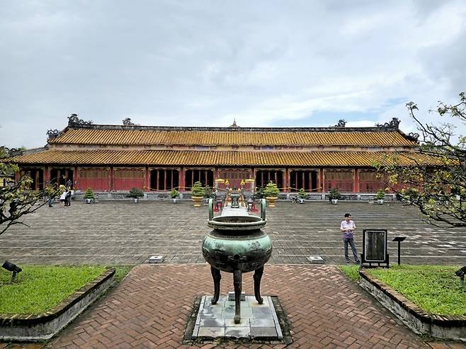 후에성 또미에우 사원.