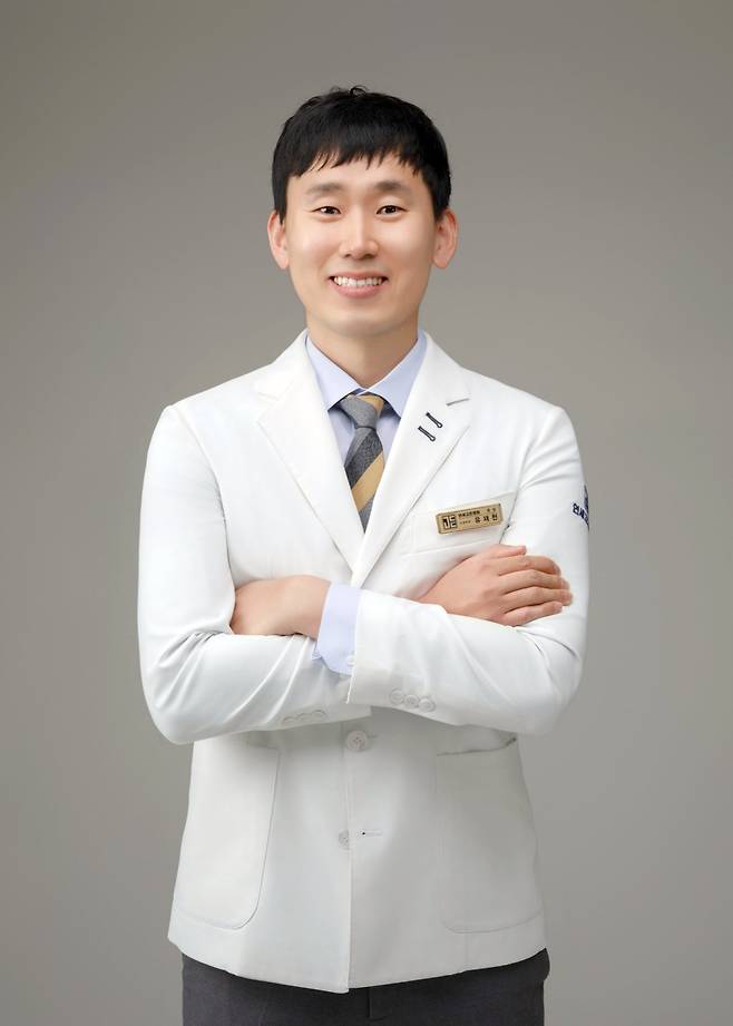 의정부&nbsp;연세고든병원 척추 외과 유재천 원장            사진제공｜의정부 연세고든병원
