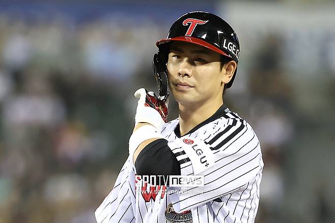 ▲ 지난 4년 동안 세 번이나 출루율 1위를 지킨 LG '출루 악마' 홍창기. 내년 시즌에는 출루율 타이틀은 물론이고 타율 또한 1위에 도전한다. ⓒ곽혜미 기자