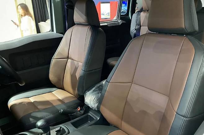 토요타 하이럭스 랑가 실내