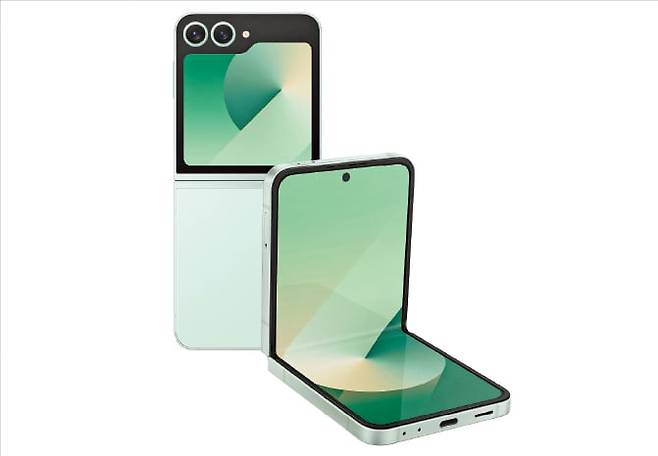 삼성 폴더블폰 갤럭시 Z 플립6 민트.  삼성전자 제공