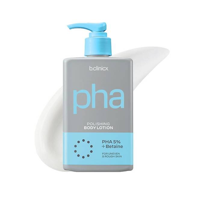 비클리닉스 PHA 5% 스킨 폴리싱 바디로션: AHA보다 분자가 커 서서히, 순하게 각질을 연화하고 수분 공급도 하는 PHA를 5% 함유했다. 300mL 2만7천5백원.