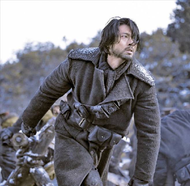 영화 ‘하얼빈’ 스틸컷.  /CJ ENM/하이브 미디어코프 제공