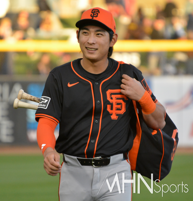 (키움 출신으로 샌프란시스코 중견수가 된 이정후)