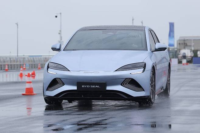 BYD의 중형 전기 세단 '씰'(SEAL). /BYD 제공