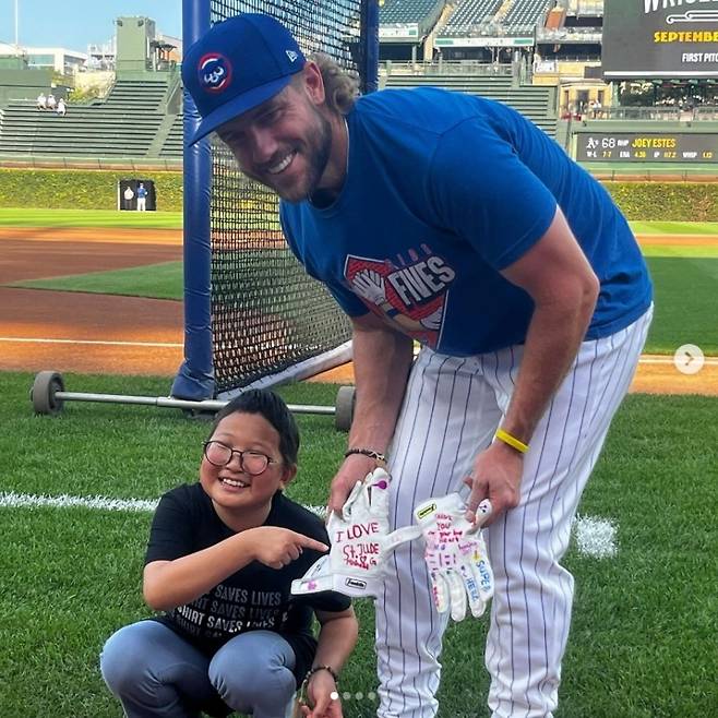 ▲ 소아암을 앓고 있는 미셸로부터 의미 있는 선물받은 위즈덤 [패트릭위즈덤 SNS]