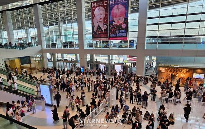 'AAA 2024'가 펼쳐지기 전 팬들의 기대가 가득 찼다. /사진=안윤지 기자