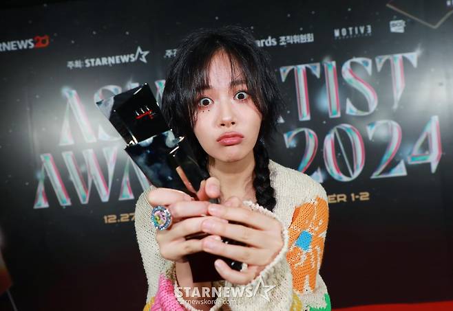 비비, 2024 AAA 베스트 뮤지션 솔로 부문 수상[★포토]