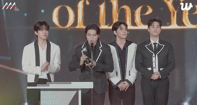 밴드 데이식스는 올해의 앨범 부문을 수상했다. 위버스 캡처