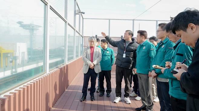 오늘(29일) 제주국제공항을 방문해 운영 상황을 점검하는 오영훈 제주자치도지사