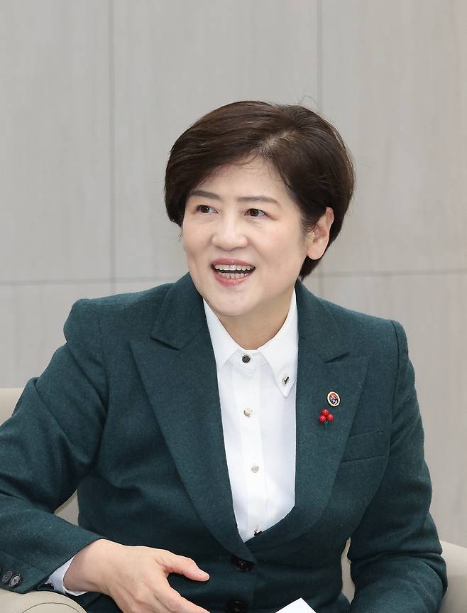 인터뷰하는 강은희 대구시교육감 [대구시교육청 제공.재판매 및 DB 금지]