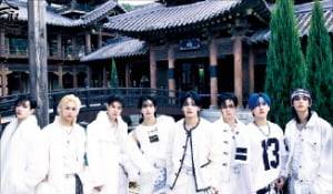 지난 23일 아이돌 그룹 스트레이 키즈가 새 앨범 ‘합’(合·HOP)으로 미국 ‘빌보드 200’에서 통산 여섯 번째 1위에 올랐다.   JYP엔터테인먼트 제공