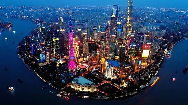 여행이지, 2025년 슬기로운 여행생활_중국 상해 야경  / 사진=교원투어 여행이지