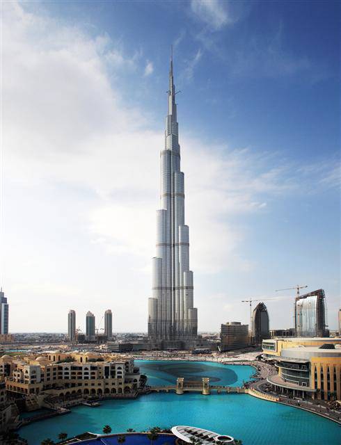 두바이의 랜드마크인 세계 최고층 빌딩 ‘부르즈 칼리파’의 모습.  삼성물산 제공