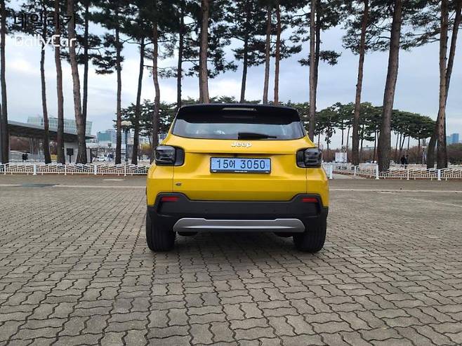 지프(Jeep) 콤팩트 전기 SUV 어벤저(Avenger)