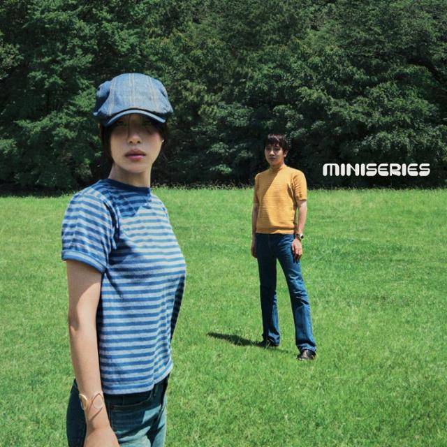수민, 슬롬의 앨범 'Miniseries 2' 커버