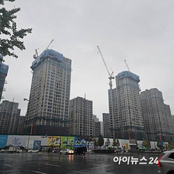지난 10월 잠실래미안아이파크 공사 현장 2024.10.18 [사진=이효정 기자 ]
