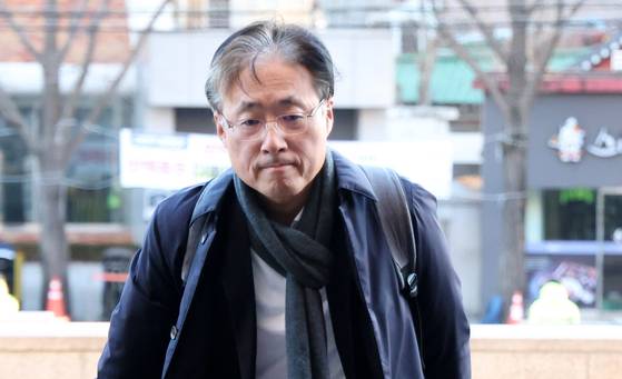 김형두 헌법재판소 재판관이 31일 오전 서울 종로구 헌법재판소로 출근하고 있다. 뉴시스