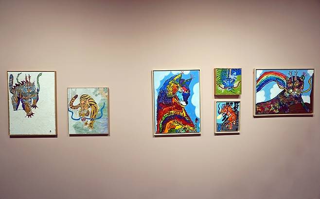 강승탁 작가의 ‘무지개 호랑이’.