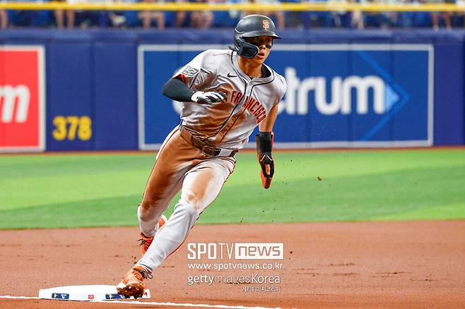 ▲ MLB.com은 이정후에 대해 "샌프란시스코는 여전히 그의 엘리트급 콘택트 능력이 역동적인 공격력을 발휘할 수 있을 것으로 믿는다"고 호평을 아끼지 않았다.