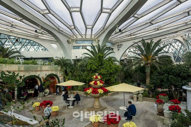 서울식물원 온실 내부 (사진=서울관광재단)