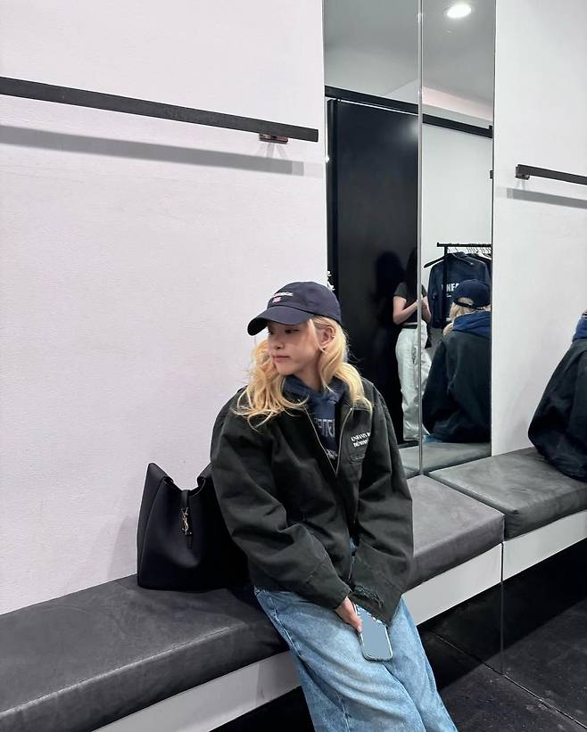 인스타그램 @roses_are_rosie