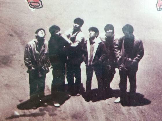 동물원 1집의 재킷사진./사진=동물원 1집 갈무리