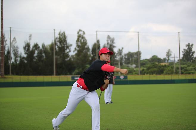 KIA 타이거즈 신인 김태형이 2024년 11월 일본 오키나와 마무리캠프에서 훈련하고 있다. 사진제공=KIA 타이거즈