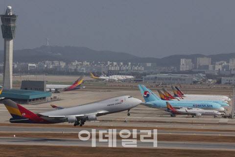 인천국제공항 계류장에 항공기들이 주차돼 있다. (사진=이데일리DB)