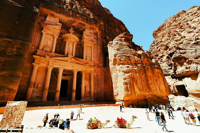 페트라를 대표하는 랜드마크, 알카즈네