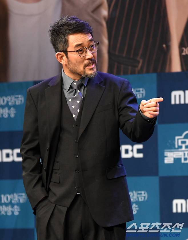 MBC '모텔캘리포니아' 제작발표회가 9일 서울 마포구 상암동 MBC 골든마우스홀에서 열렸다. 최민수가 포토타임을 갖고 있다. 상암동=박재만 기자 pjm@sportschosun.com/2025.01.09/