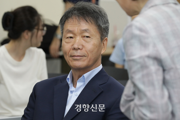 김용원 국가인권위원회 인권위원이 지난해 9월9일 열린 안창호 신임 국가인권위원회 인권위원장 취임식에 참석해 있다. 정효진 기자