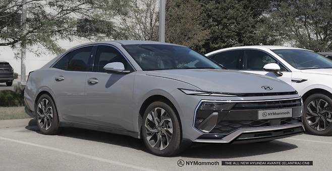 현대차 '아반떼 풀체인지' 상상도 (출처 : 뉴욕맘모스)