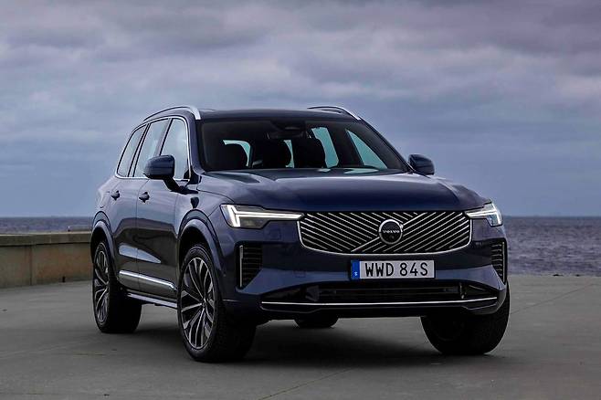 볼보 2025 XC90