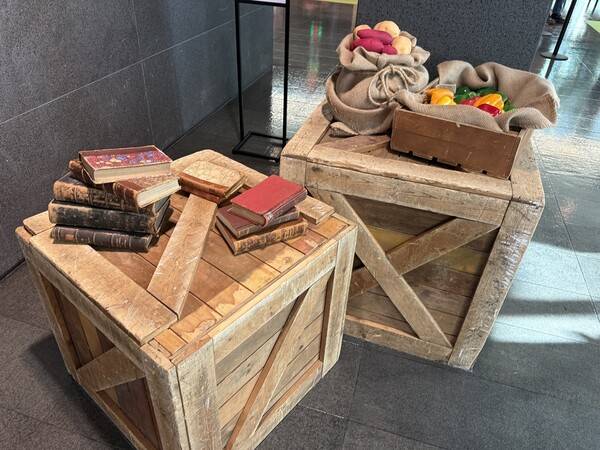 - 곳곳에 게임 풍경을 연상케 하는 소품 배치가 돋보였다